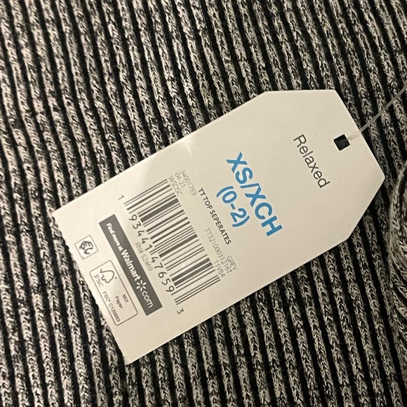 black and white striped long sleeve shirt - Picture 4 of 5